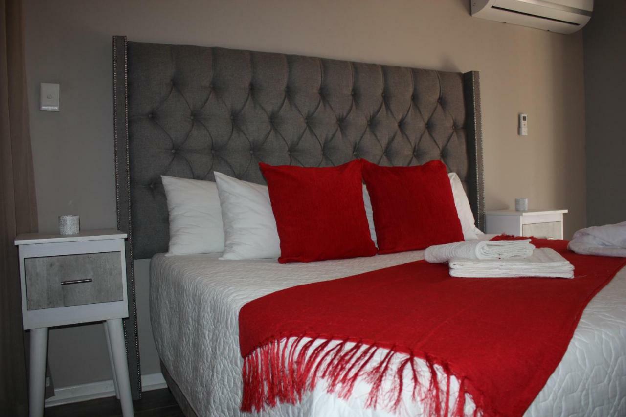 On Hill Lodge Bloemfontein Exteriör bild